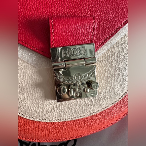 Authentic MCM Leather Patricia Colorblock Small Crossbody Bag Handbag NEW - Picture 6 of 13